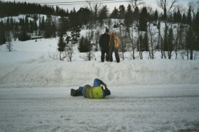 20080221 Frank sucht mal wieder den richtigen Blickwinkel