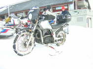 Solo mit Skiern